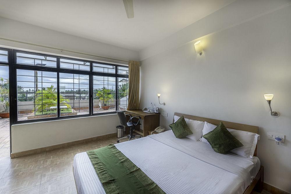 Apartamento Urban Oasis Mysore Exterior foto